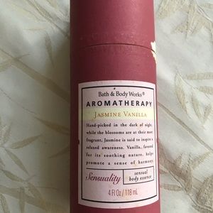 Bath and Body Works Jasmine Vanilla Body Essence